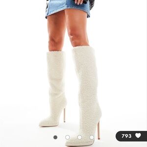 Heel boots